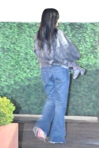 rihanna-at-giorgio-baldi-in-casual-chic-style-7.jpg