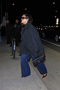 rihanna-rocks-rare-chanel-bags-at-italian-hotspot-7.jpg