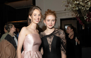 sadie-sink-maya-hawke-04.jpg