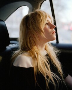 sophie-thatcher-for-puss-puss-magazine-march-2025-11.jpg