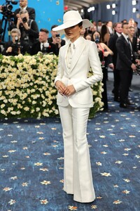 zendaya-s-iconic-met-gala-2025-look-tailoring-black-style-1.jpg