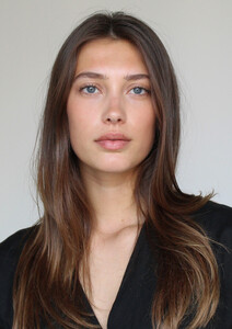 02_THEHIVE_MODELS_CHELSEY WEIMAR_POLAROIDS.jpg