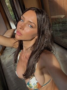 [2025.06.12] rachelc00k_505130524_18508480528029714_423585071037821193_n.jpg