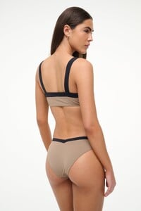 233-LIV_BIKINI_TOP_TPBK_2697_web_3b3bef41-313a-40db-9524-40c93059abb3.jpg