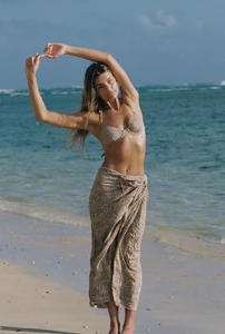 2_350572c2-b611-4a3b-9629-e20c536c7bb6_2048x2048.webp