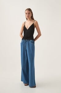 580b3377-fa43-4557-97a7-64c32bd5c010.jpg