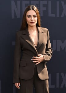 606924284_0005.jpg