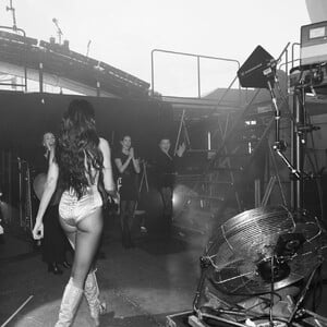 608922033_dualipa-20250608_064149-2.jpg