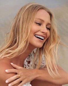 740full-natalia-nien (10).jpg