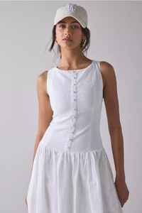 98928179_010_b2.webp