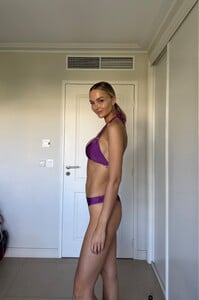 Anouchka - OwnPortfolio - g_40_kzKEF0LvACEc.jpg