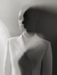 Dior Magazine #23 June 20185.jpg