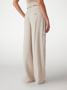 FValenti - Guess_Relaxed-fit cargo pants Women-4 - W5GA1TWDP85-G9D0-ALT2.jpg