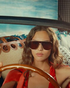 Ferragamo-Pre-Fall-2025-Ad-Campaign-The-Impression-002.jpg