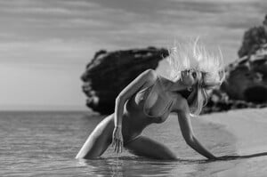Genevieve Morton - Official Site [2025.06.01] Email.jpg