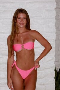 HayleyM - BoutineLA_Hot Pink Hoop Top-5_9443a10f-bd1e-47fe-adad-274b726c1ea2.jpg
