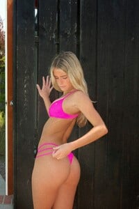 HayleyM - BoutineLA_Hot Pink Triple Strap Bottoms-9 B1522FD3-0295-4D7C-8FD9-8B9F0B396623.jpg