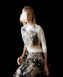 Hedvig_Palm_by_Julia_Hetta_Light_The_Lights_03.jpg