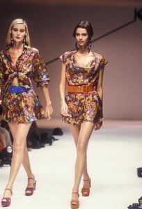 Krizia 1991 Women RTW 141.jpg
