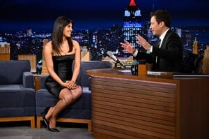 Priyanka_Chopra_arrives_on_The_Tonight_Show_Starring_Jimmy_Fallon_on_19_06_281429.jpg