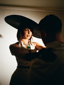 Priyanka_at_the_Met_Gala_2025_28829.jpg