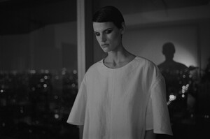 Saskia de Brauw by Vincent van de Wijngaard (The Nearness Of You - Muse #33 Spring 2013) 10.jpg