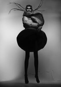 V_97_Fall_2015_Amor_3.jpg