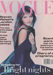 Vogue_UK_12-1993.jpg