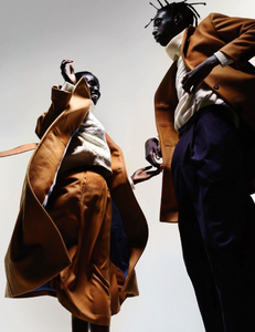 behind_seams_01.png