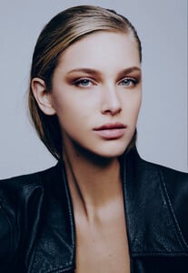 gallery_model_39Zvfd8HoETQ.JPG
