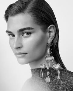 gallery_model_9I_F74YlrMPf.jpg