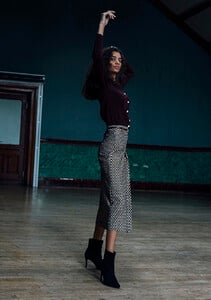 gallery_model_NJPa_OrUbD3S.jpg