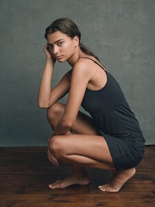 gallery_model_f2JpwKEgUi3c.jpg