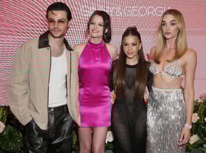 hqcelebcorner-net_36.jpg