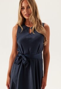 ida-sj_C3_B6stedt-shonda-dress-navy_2.jpg
