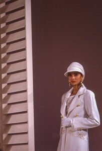 jade brown la891.jpg