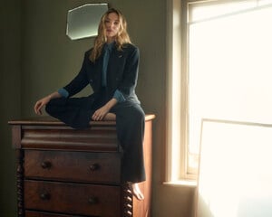 jodie-comer-agata-pospieszynska-2025-3.jpg