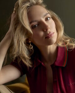 jodie-comer-agata-pospieszynska-2025-4.jpg
