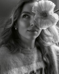 jodie-comer-agata-pospieszynska-2025-8.jpg