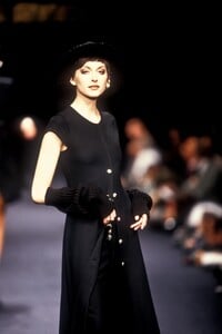 lisa anne sr946.jpg