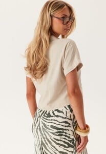 pieces-onlcaro-ss-linen-bl-boxy-shir-pumice-stone_1.jpg