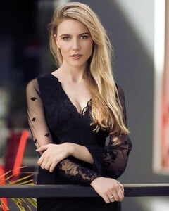 susannah_banana_25015315_193310777913496_1888027624291172352_n.jpg
