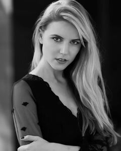 susannah_banana_31248646_433680033726877_8924052025080020992_n.jpg