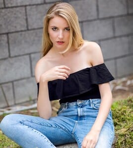 susannah_banana_36159750_851531055039716_7574671702672539648_n.jpg