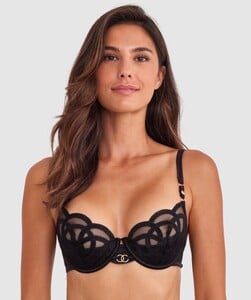 vamp-forbidden-love-push-up-1-4-cup-black-01651401-288468.jpg