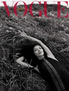 vogue-italia-08-2015_by_vincent-van-de-wijngaard_(1).jpg