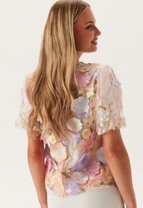 yas-yasflowering-ss-top-lavendula-detailpastel-flower_2.jpg