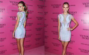 z Josephine Skriver - Instagram [2017.11.22] m1.jpg
