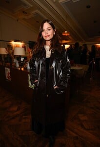 11-19-Mubi_x_Violet_Book_Screening-0002.jpg