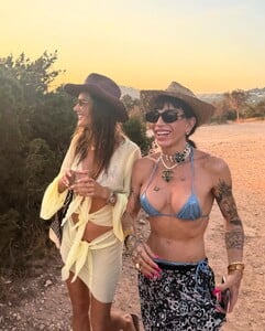 [2025.07.10] alessandraambrosio_518152242_18516906538000670_7363961590860049211_n.jpg